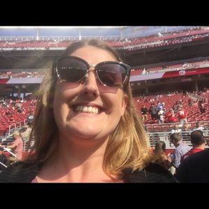 Meet your Posher, Heidi